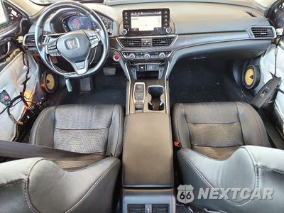 Zdjęcie 8 z 12 samochodu: 2020 HONDA ACCORD TOURING HYBRID VIN:1HGCV3F90LA018326 - miniatura