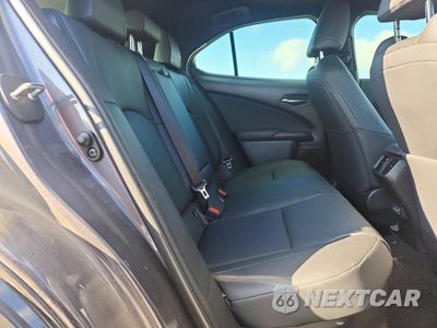 Zdjęcie 10 z 12 samochodu: 2025 LEXUS UX 300H PREMIUM VIN:JTHYBJAH8S2027623 - miniatura