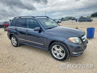 Czwarte zdjęcie samochodu z boku: 2015 MERCEDES-BENZ GLK 350 VIN:WDCGG5HB6FG411832 - miniatura