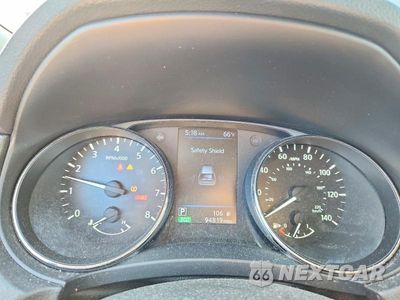 Zdjęcie 9 z 13 samochodu: 2018 NISSAN ROGUE SV VIN:JN8AT2MV1JW301148 - miniatura