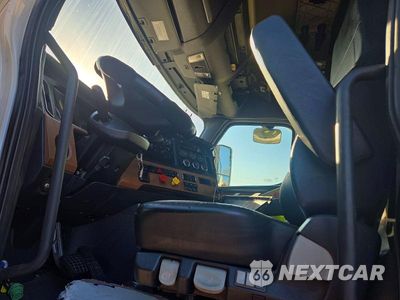 Zdjęcie 7 z 14 samochodu: 2018 FREIGHTLINER CASCADIA 126 SEMI TRUCK VIN:3AKJHHDR5JSJT6240 - miniatura