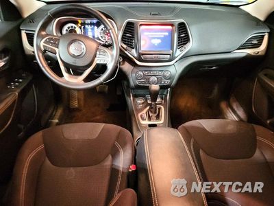 Zdjęcie 8 z 14 samochodu: 2016 JEEP CHEROKEE LATITUDE VIN:1C4PJMCS7GW194145 - miniatura
