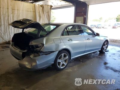 Trzecie zdjęcie samochodu z tyłu: 2015 MERCEDES-BENZ E 350 4MATIC VIN:WDDHF8JB1FB095137 - miniatura