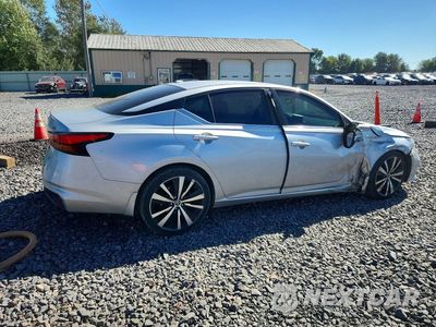 Trzecie zdjęcie samochodu z tyłu: 2019 NISSAN ALTIMA SR VIN:1N4BL4CV4KC184543 - miniatura
