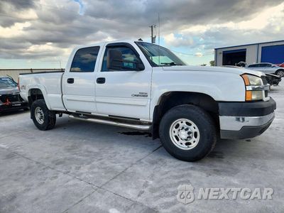 Czwarte zdjęcie samochodu z boku: 2003 CHEVROLET SILVERADO K2500 HEAVY DUTY VIN:1GCHK23123F173632 - miniatura