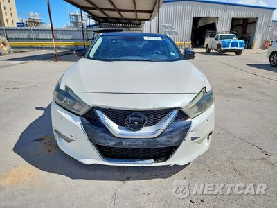 Piąte zdjęcie samochodu w środku: 2016 NISSAN MAXIMA PLATINUM VIN:1N4AA6AP4GC415305 - miniatura