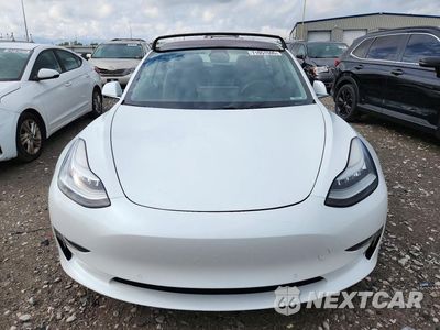 Piąte zdjęcie samochodu w środku: 2018 TESLA MODEL 3 VIN:5YJ3E1EB9JF054625 - miniatura