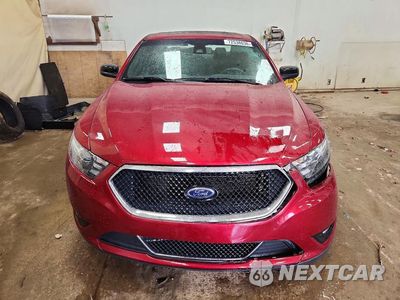 Piąte zdjęcie samochodu w środku: 2017 FORD TAURUS SHO VIN:1FAHP2KT4HG112150 - miniatura