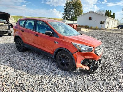 Czwarte zdjęcie samochodu z boku: 2019 FORD ESCAPE S VIN:1FMCU0F75KUA96009 - miniatura