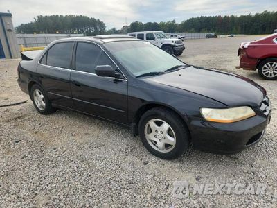 Czwarte zdjęcie samochodu z boku: 1999 HONDA ACCORD EX VIN:1HGCG1659XA036891 - miniatura