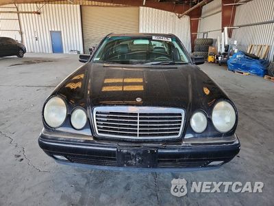 Piąte zdjęcie samochodu w środku: 1999 MERCEDES-BENZ E 430 VIN:WDBJF70H1XA885135 - miniatura