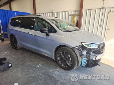 Czwarte zdjęcie samochodu z boku: 2026 CHRYSLER PACIFICA LIMITED VIN:2C4RC1GG9TR170052 - miniatura