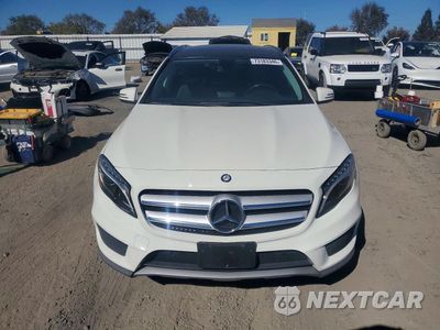 Piąte zdjęcie samochodu w środku: 2015 MERCEDES-BENZ GLA 250 4MATIC VIN:WDCTG4GB2FJ054064 - miniatura