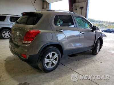Trzecie zdjęcie samochodu z tyłu: 2021 CHEVROLET TRAX 1LT VIN:KL7CJPSB8MB313273 - miniatura