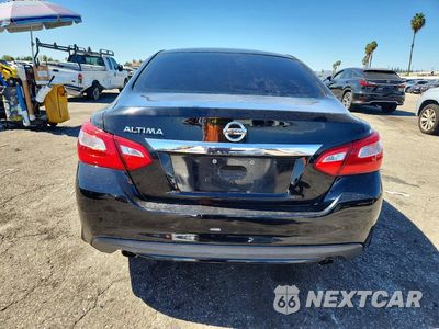 Zdjęcie 6 z 12 samochodu: 2016 NISSAN ALTIMA VIN:1N4AL3AP0GN383501 - miniatura