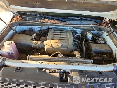 Zdjęcie 11 z 12 samochodu: 2018 TOYOTA TUNDRA SR5 VIN:5TFUY5F18JX770057 - miniatura
