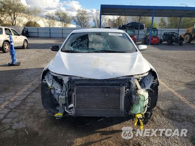 Piąte zdjęcie samochodu w środku: 2018 CHEVROLET MALIBU LT VIN:1G1ZD5ST2JF275263 - miniatura