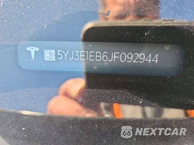 Zdjęcie 12 z 12 samochodu: 2018 TESLA MODEL 3 VIN:5YJ3E1EB6JF092944 - miniatura