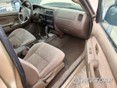 Zdjęcie 8 z 12 samochodu: 2002 TOYOTA TACOMA V6 VIN:5TEWN72N32Z892521 - miniatura