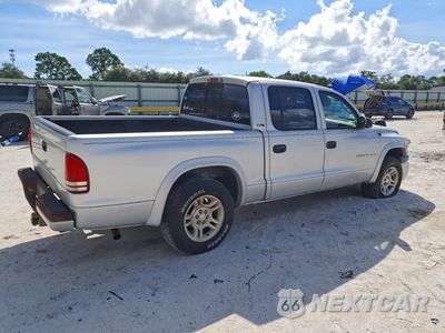 Trzecie zdjęcie samochodu z tyłu: 2002 DODGE DAKOTA QUAD SPORT VIN:1B7HL38N92S710873 - miniatura