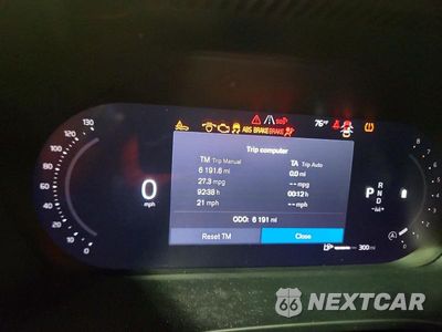 Zdjęcie 9 z 13 samochodu: 2025 VOLVO XC40 CORE VIN:YV4L12UJ4S2536124 - miniatura