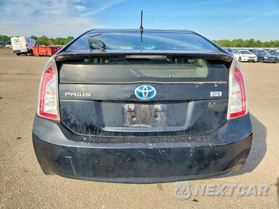 Zdjęcie 6 z 12 samochodu: 2015 TOYOTA PRIUS ONE VIN:JTDKN3DU2F1913337 - miniatura