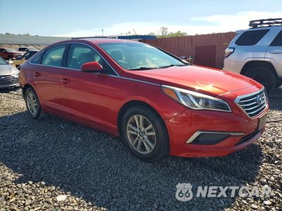 Czwarte zdjęcie samochodu z boku: 2017 HYUNDAI SONATA SE VIN:5NPE24AF4HH522624 - miniatura