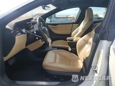 Zdjęcie 7 z 12 samochodu: 2015 TESLA MODEL S 85D VIN:5YJSA1H29FF091944 - miniatura