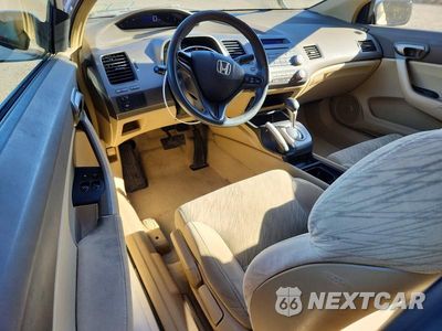 Zdjęcie 8 z 12 samochodu: 2008 HONDA CIVIC LX VIN:2HGFG12698H564624 - miniatura