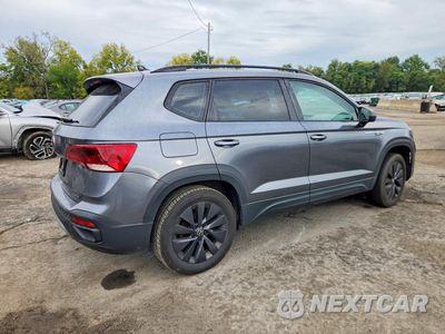 Trzecie zdjęcie samochodu z tyłu: 2022 VOLKSWAGEN TAOS S VIN:3VVMX7B20NM024986 - miniatura