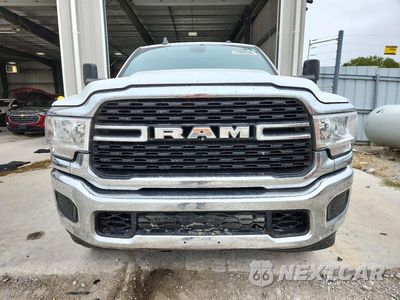 Piąte zdjęcie samochodu w środku: 2022 RAM 2500 BIG HORN/LONE STAR VIN:3C6UR5DJ6NG296983 - miniatura