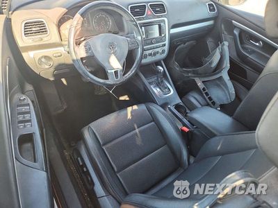 Zdjęcie 8 z 12 samochodu: 2014 VOLKSWAGEN EOS KOMFORT VIN:WVWBW8AH6EV000881 - miniatura