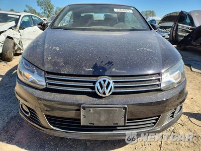 Piąte zdjęcie samochodu w środku: 2016 VOLKSWAGEN EOS KOMFORT VIN:WVWBW8AH3GV000596 - miniatura