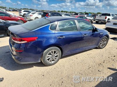 Trzecie zdjęcie samochodu z tyłu: 2020 KIA OPTIMA LX VIN:5XXGT4L33LG395944 - miniatura
