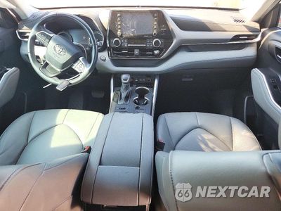Zdjęcie 8 z 13 samochodu: 2022 TOYOTA HIGHLANDER XLE VIN:5TDGZRBH1NS575630 - miniatura