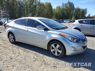 Czwarte zdjęcie samochodu z boku: 2012 HYUNDAI ELANTRA GLS VIN:5NPDH4AE3CH062429 - miniatura