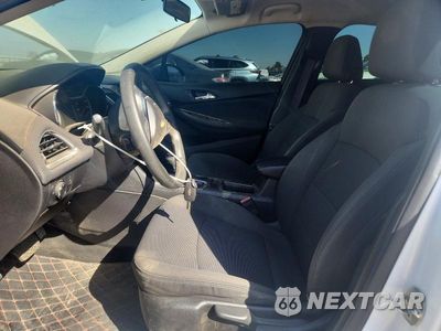 Zdjęcie 7 z 12 samochodu: 2017 CHEVROLET CRUZE LT VIN:1G1BE5SM1H7115886 - miniatura