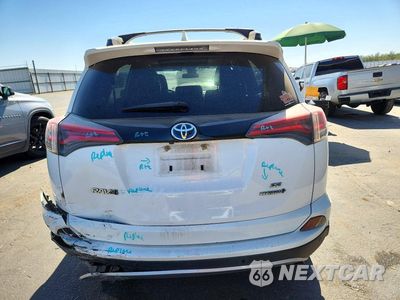 Zdjęcie 6 z 13 samochodu: 2017 TOYOTA RAV4 HV SE VIN:JTMJJREV4HD075878 - miniatura