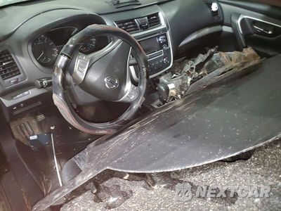 Zdjęcie 8 z 13 samochodu: 2016 NISSAN ALTIMA 2.5 S VIN:1N4AL3AP7GC128775 - miniatura