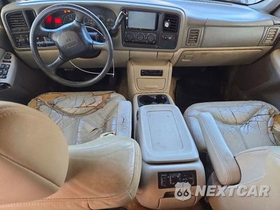 Zdjęcie 8 z 13 samochodu: 2001 GMC YUKON VIN:1GKEC13T71R211545 - miniatura