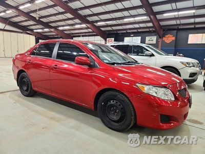 Czwarte zdjęcie samochodu z boku: 2010 TOYOTA COROLLA LE VIN:2T1BU4EE0AC313680 - miniatura