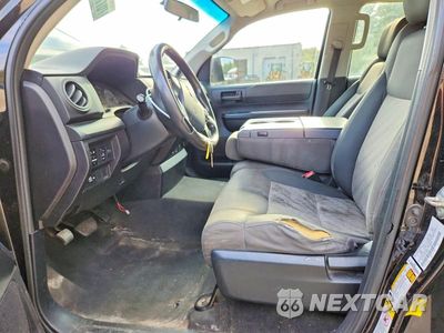 Zdjęcie 7 z 12 samochodu: 2014 TOYOTA TUNDRA SR VIN:5TFUM5F12EX055664 - miniatura