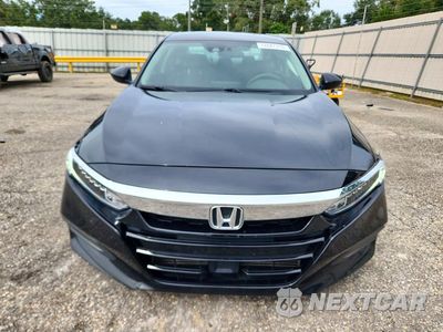 Piąte zdjęcie samochodu w środku: 2019 HONDA ACCORD LX VIN:1HGCV1F14KA172440 - miniatura
