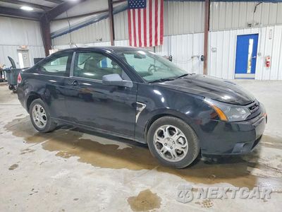 Czwarte zdjęcie samochodu z boku: 2008 FORD FOCUS SE VIN:1FAHP33N68W110671 - miniatura