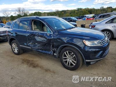 Czwarte zdjęcie samochodu z boku: 2016 VOLKSWAGEN TOUAREG TDI VIN:WVGEP9BP7GD006523 - miniatura