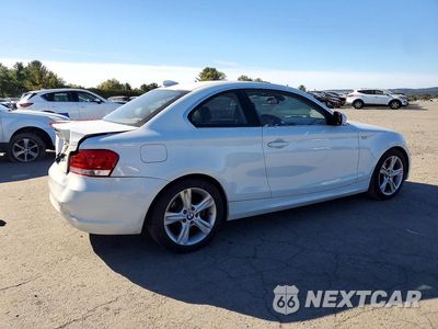 Trzecie zdjęcie samochodu z tyłu: 2013 BMW 128 I VIN:WBAUP9C51DVS95043 - miniatura