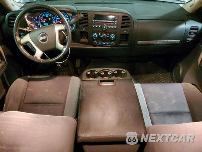 Zdjęcie 8 z 12 samochodu: 2009 GMC SIERRA C1500 SLE VIN:1GTEC29C29Z261211 - miniatura