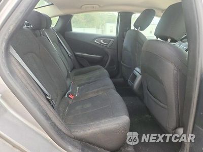 Zdjęcie 10 z 13 samochodu: 2015 CHRYSLER 200 LIMITED VIN:1C3CCCAB6FN753750 - miniatura