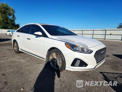 Czwarte zdjęcie samochodu z boku: 2019 HYUNDAI SONATA SPORT VIN:5NPE34AF0KH815621 - miniatura