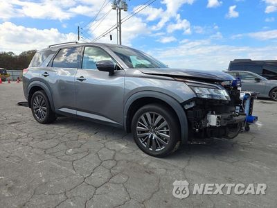 Czwarte zdjęcie samochodu z boku: 2022 NISSAN PATHFINDER SL VIN:5N1DR3CB2NC256163 - miniatura